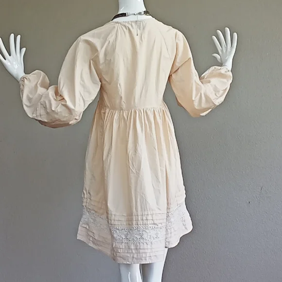 ASOS design cream coloured dress - Picture 2 of 7